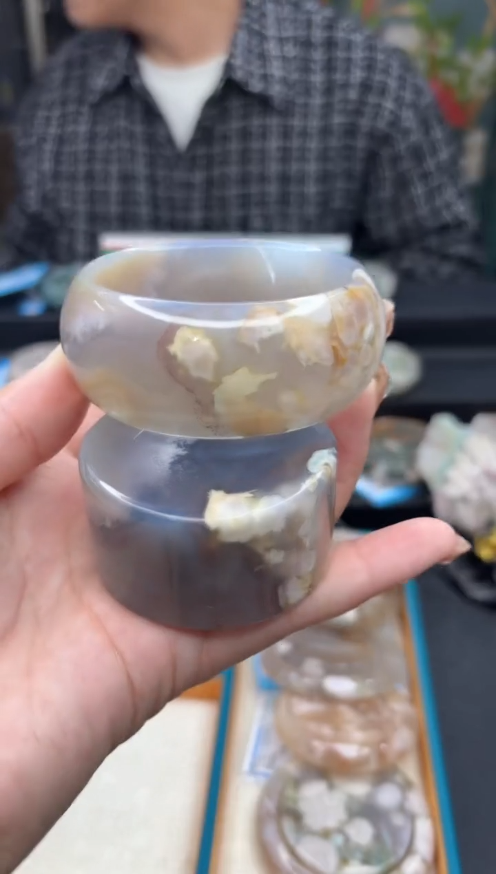 【闪购商品】石英质玉手镯未镶嵌630（53圈赠送镯心）