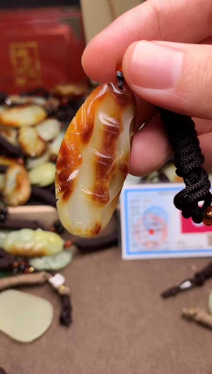 颈饰未镶嵌和田玉新疆料青海料清水和田玉吊坠