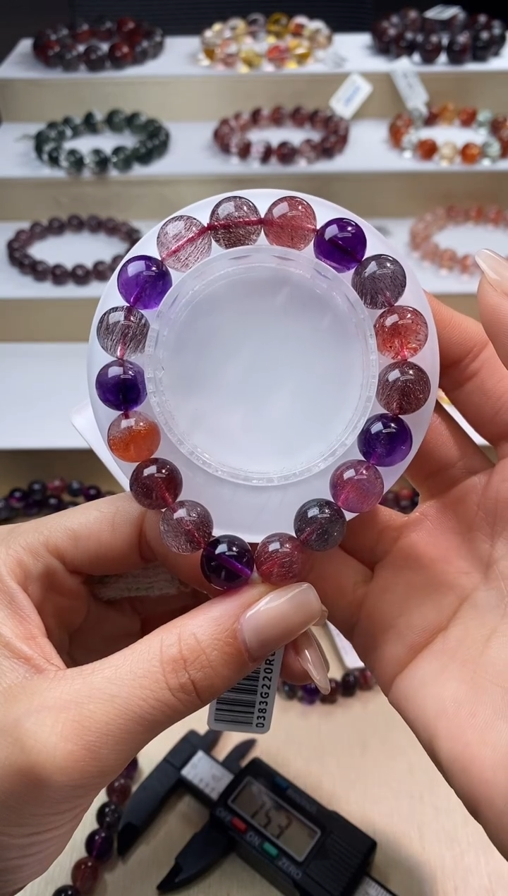 【闪购商品】水晶手链未镶嵌黑加仑超七11m+
