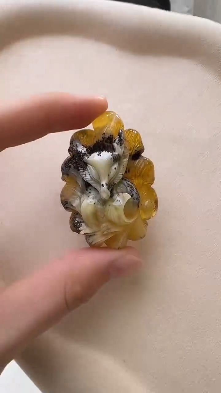 琥珀颈饰未镶嵌吊坠