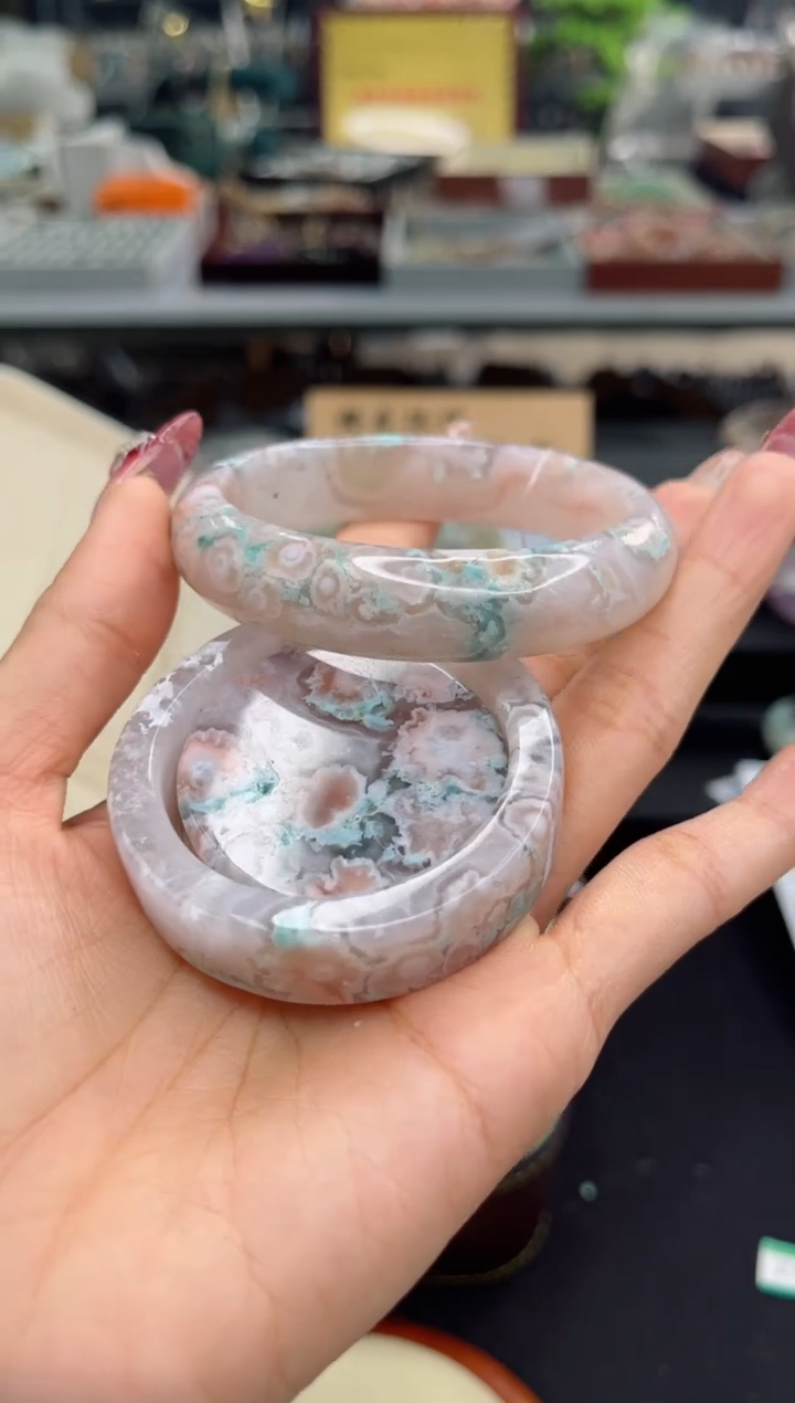 【闪购商品】石英质玉手镯未镶嵌58圈口（赠品镯心）4S963