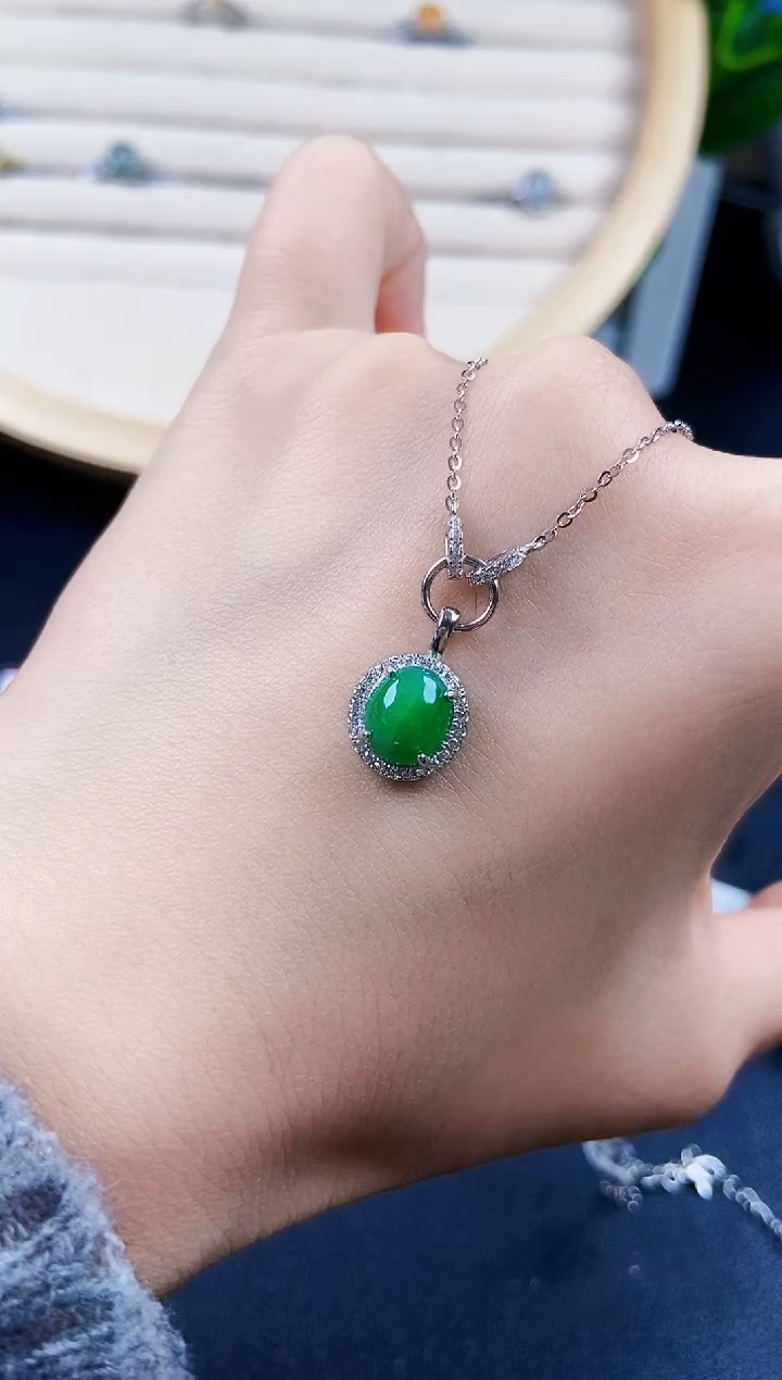 【闪购商品】翡翠颈饰银S925镶嵌120120120