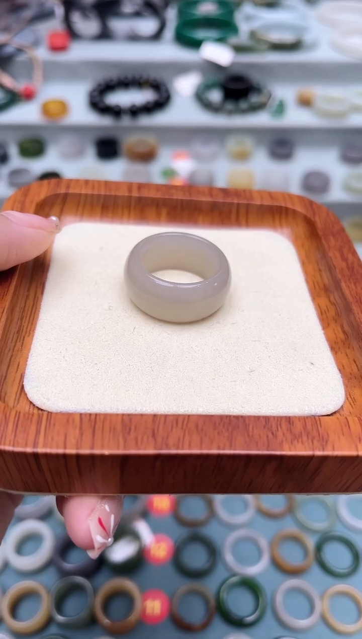 【闪购商品】和田玉戒指未镶嵌23号