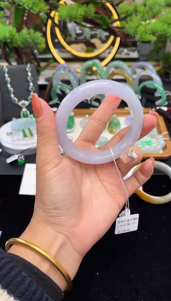未镶嵌手镯翡翠手镯