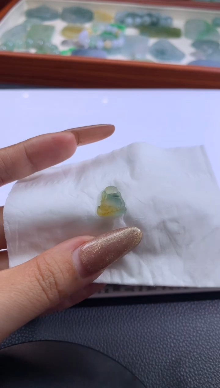 【闪购商品】定制翡翠未镶嵌翡翠