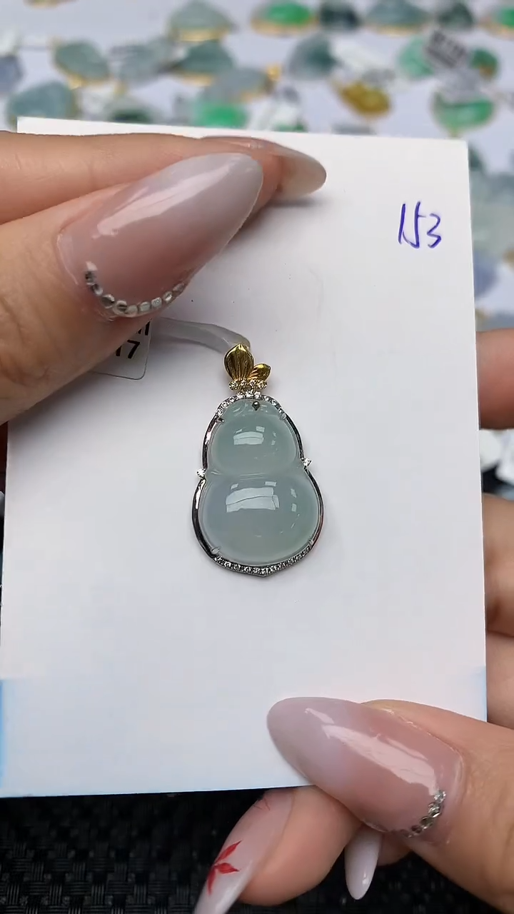 【闪购商品】翡翠颈饰18K金镶嵌天然翡翠A货