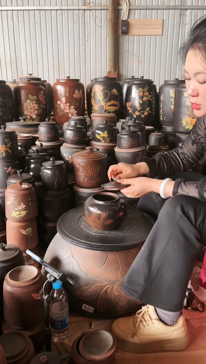 【闪购商品】壶瑕疵茶叶罐 小苹果荷花  895