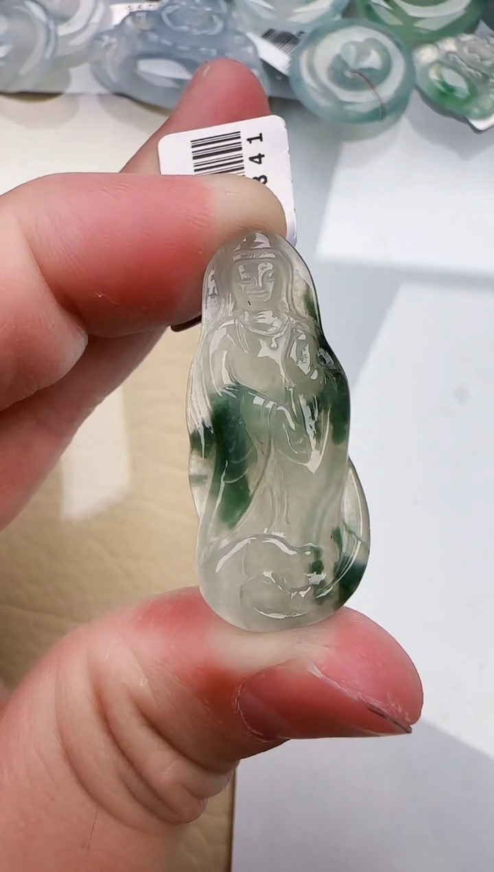 翡翠未镶嵌颈饰缅甸天然翡翠