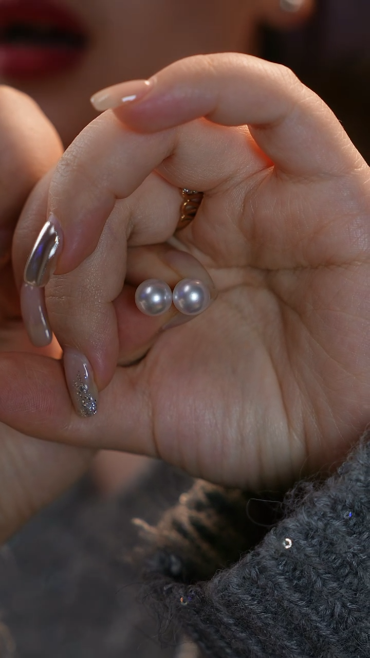 【闪购商品】海水珍珠耳钉18K金镶嵌澳白珍珠耳钉8-9mm正圆极强光