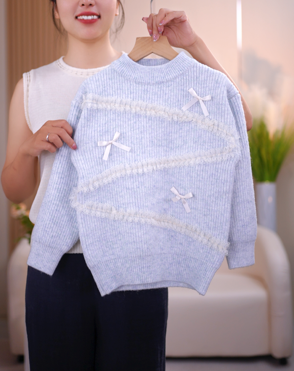 加厚款休闲公主风圆领毛衣蝴蝶结针织衫秋冬女童洋气