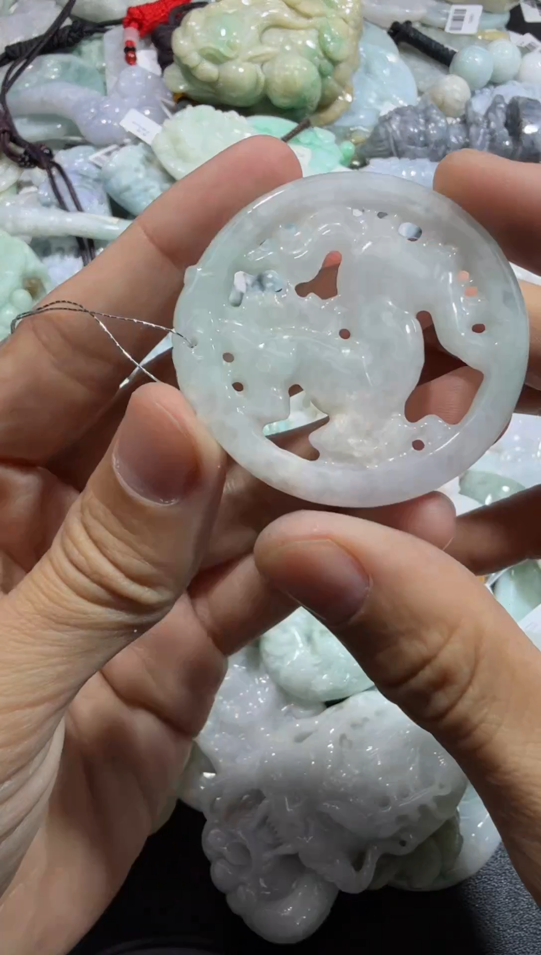 【闪购商品】翡翠颈饰未镶嵌00012299