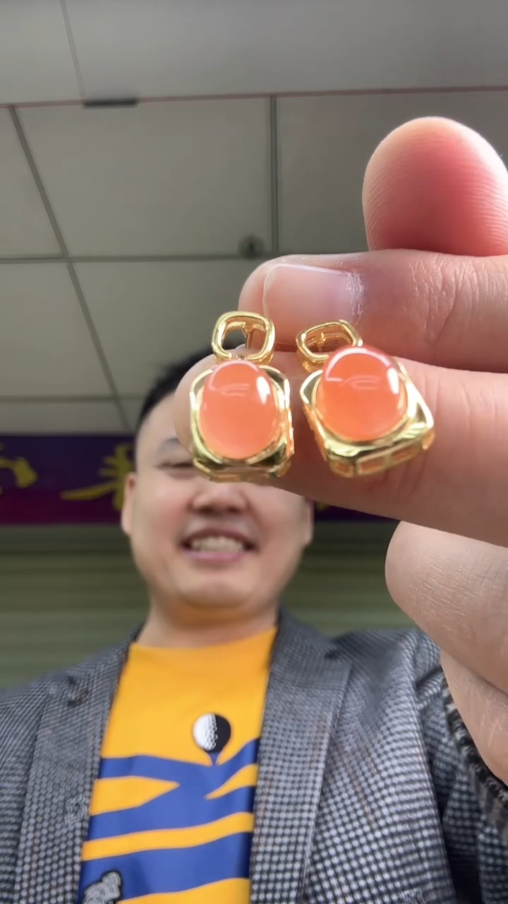 【闪购商品】南红玛瑙耳钉银S925镶嵌一对