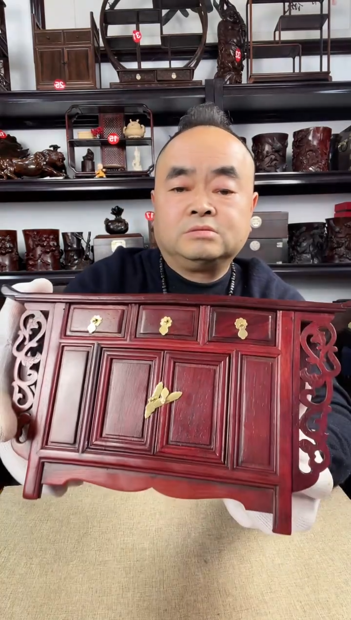 木老李红木工艺品