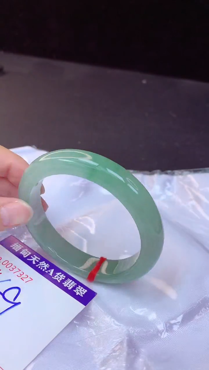 【闪购商品】翡翠手镯未镶嵌59+             