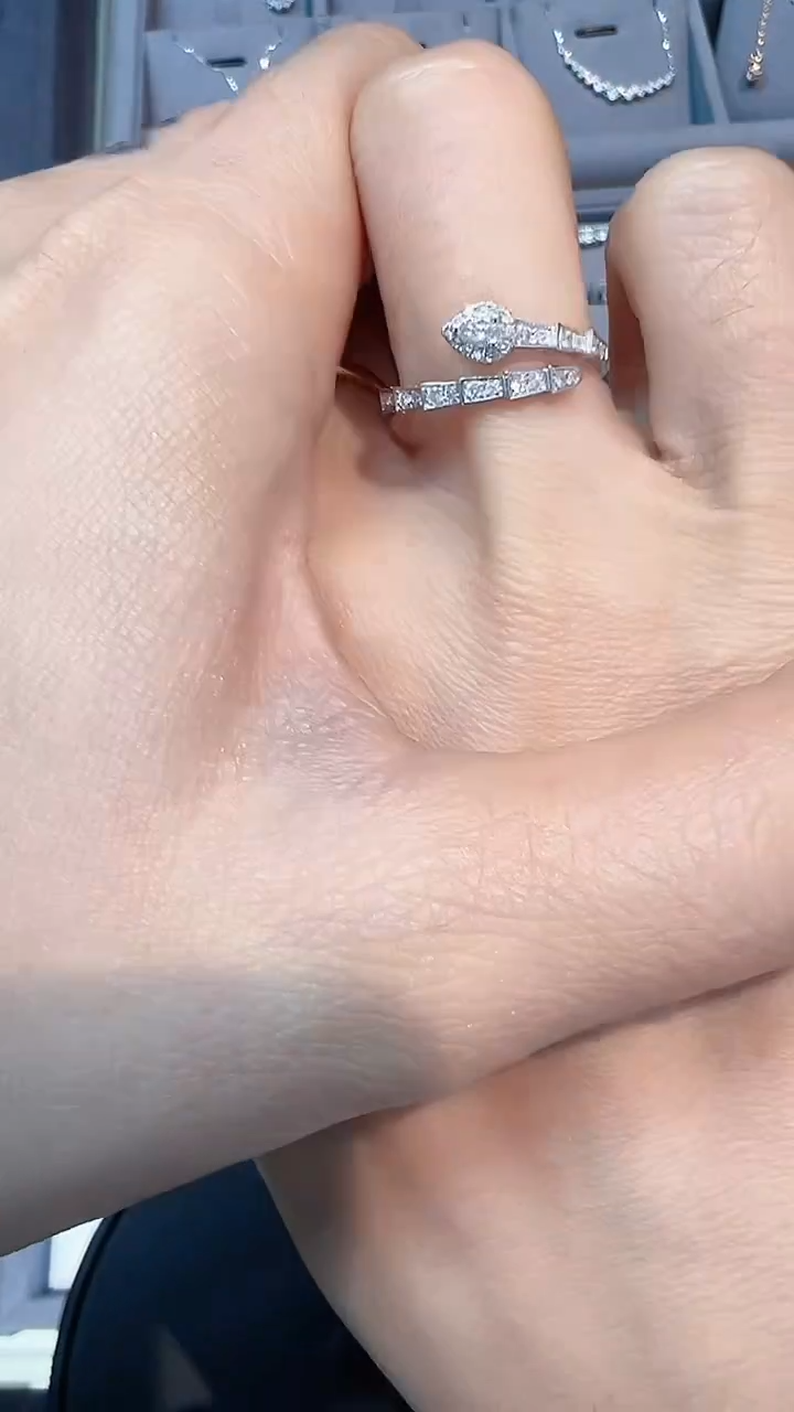 【闪购商品】钻石戒指/指环18K金镶嵌戒指