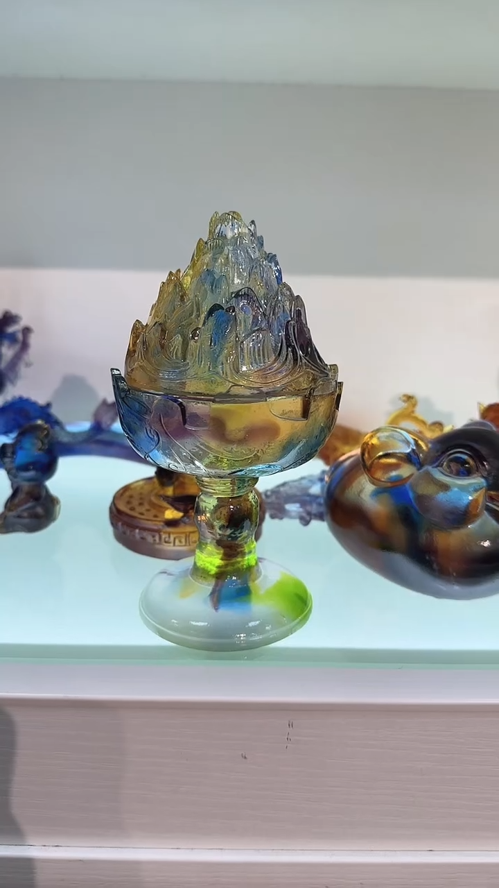 手工艺品琉璃香炉