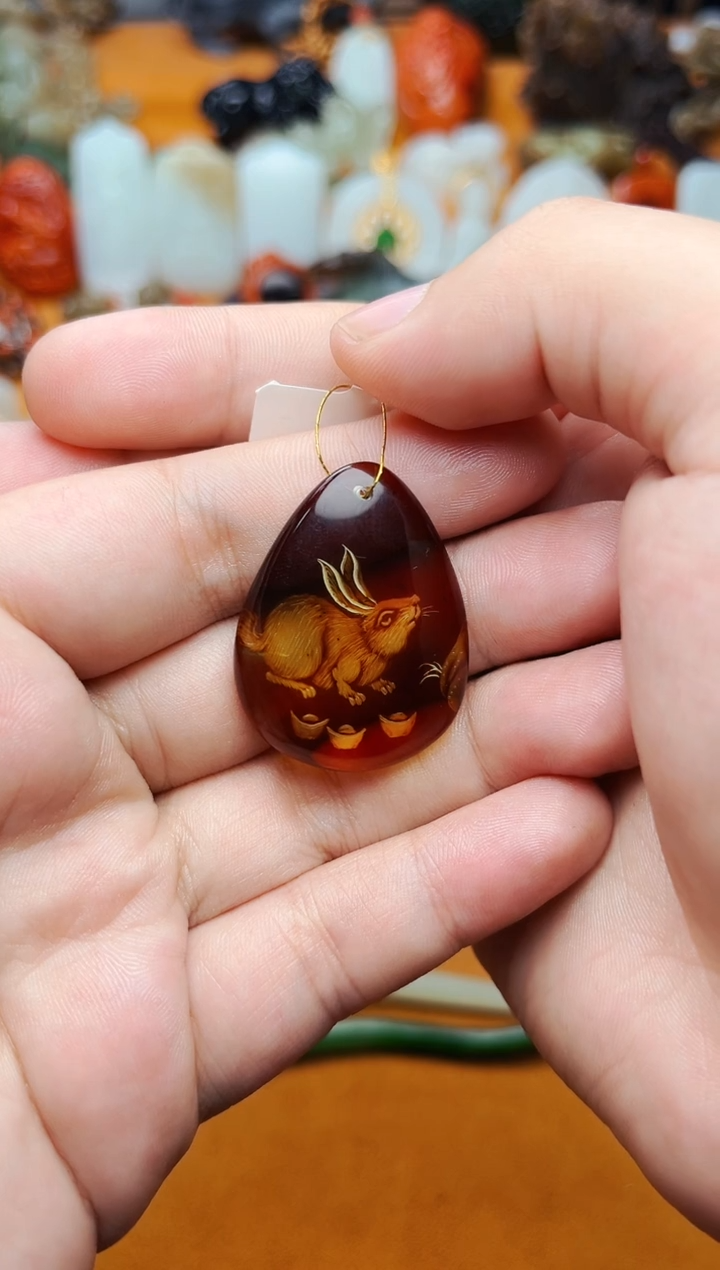 【闪购商品】琥珀颈饰未镶嵌兔子