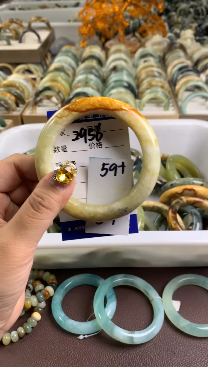 【闪购商品】蛇纹石玉手镯未镶嵌2956