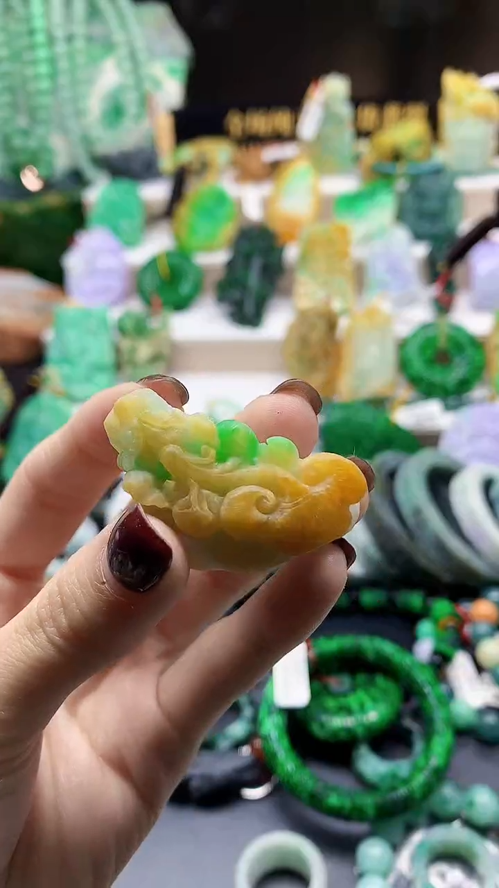 颈饰未镶嵌翡翠天然缅甸a货翡翠