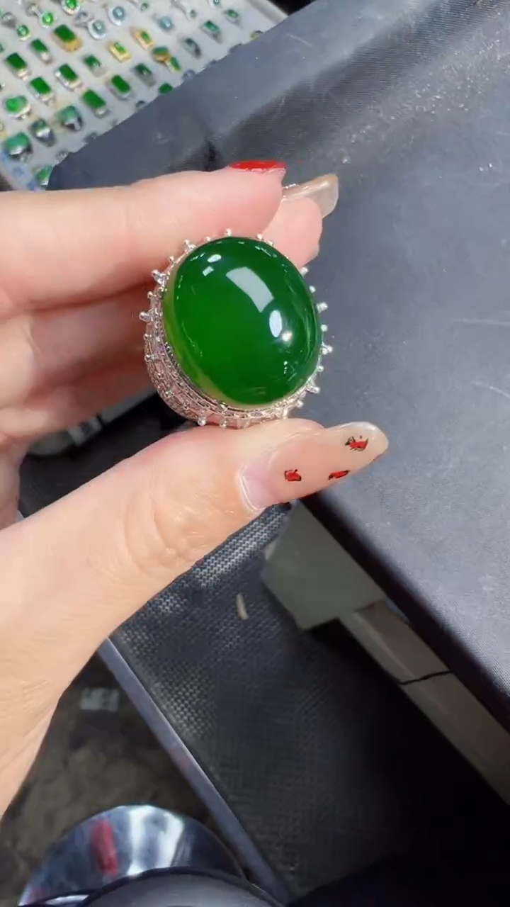 【闪购商品】定制翡翠未镶嵌蛋面商品多样性发货1