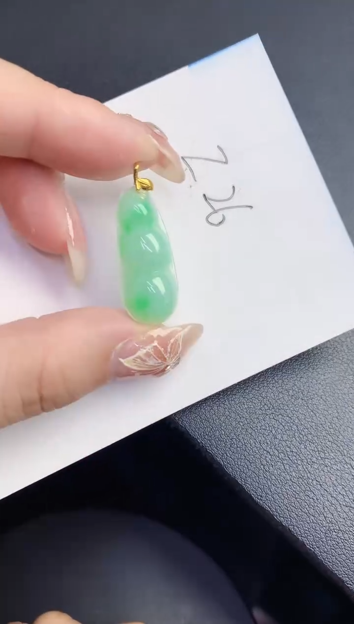 【闪购商品】翡翠颈饰18K金镶嵌0000000000