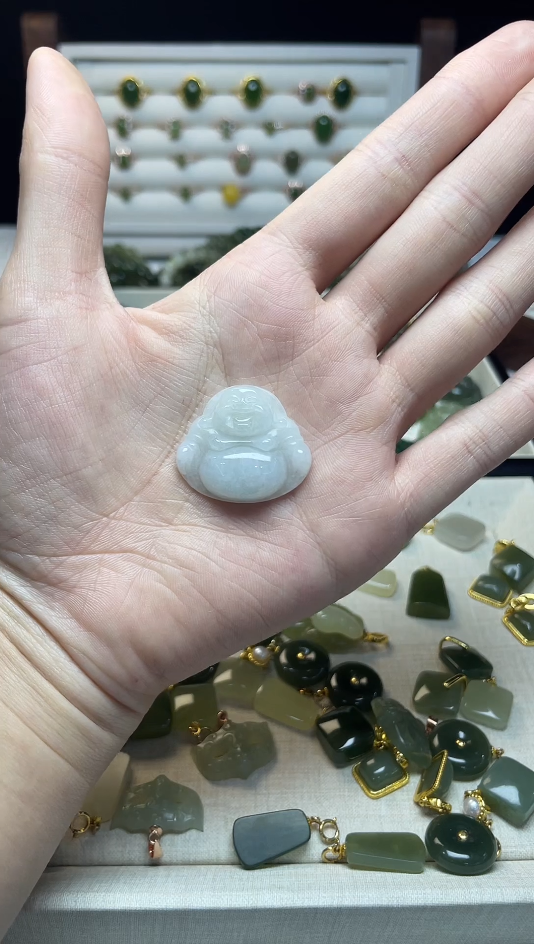 吊坠(不含链)未镶嵌翡翠吊坠(不含链) 未镶嵌 翡翠