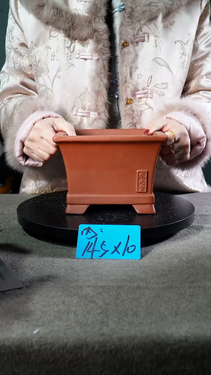 宜兴紫砂小花盆盆