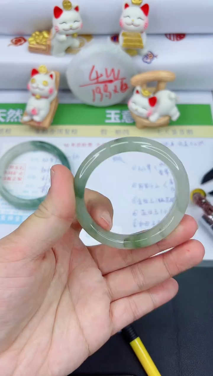 【闪购商品】石英质玉手镯未镶嵌3288-53.1