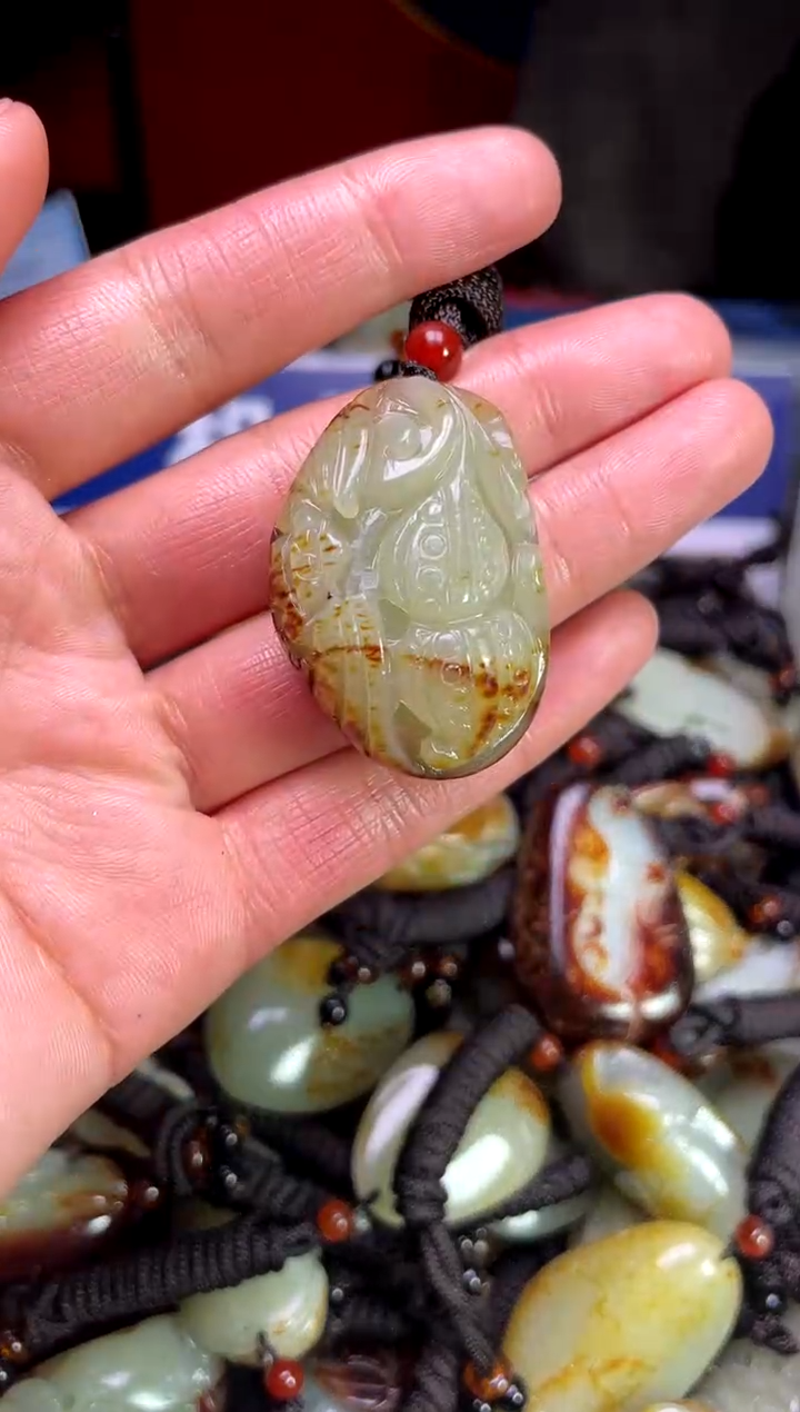 【闪购商品】和田玉颈饰未镶嵌1