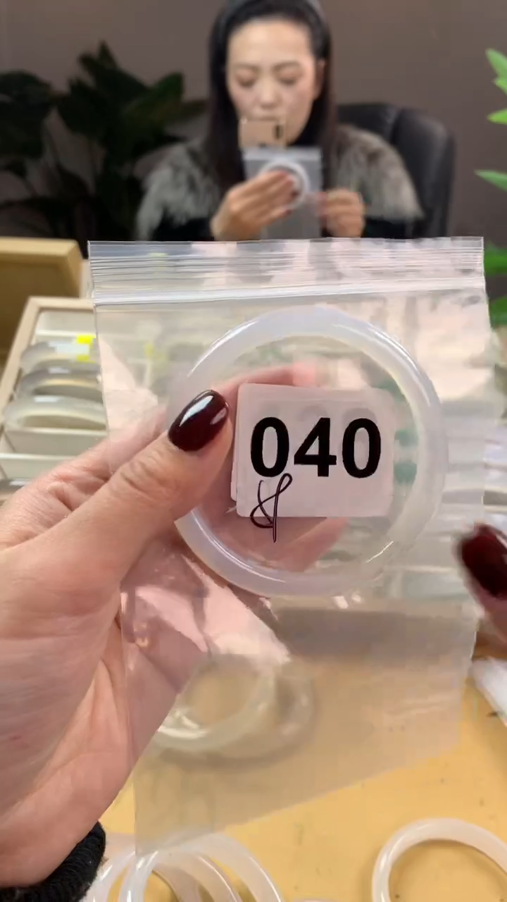 【闪购商品】玛瑙/玉髓手镯未镶嵌040