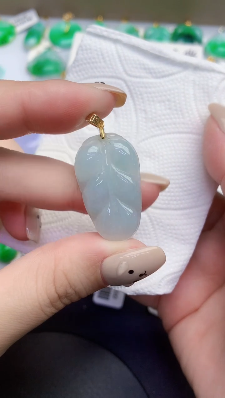 颈饰未镶嵌翡翠缅甸天然翡翠A货