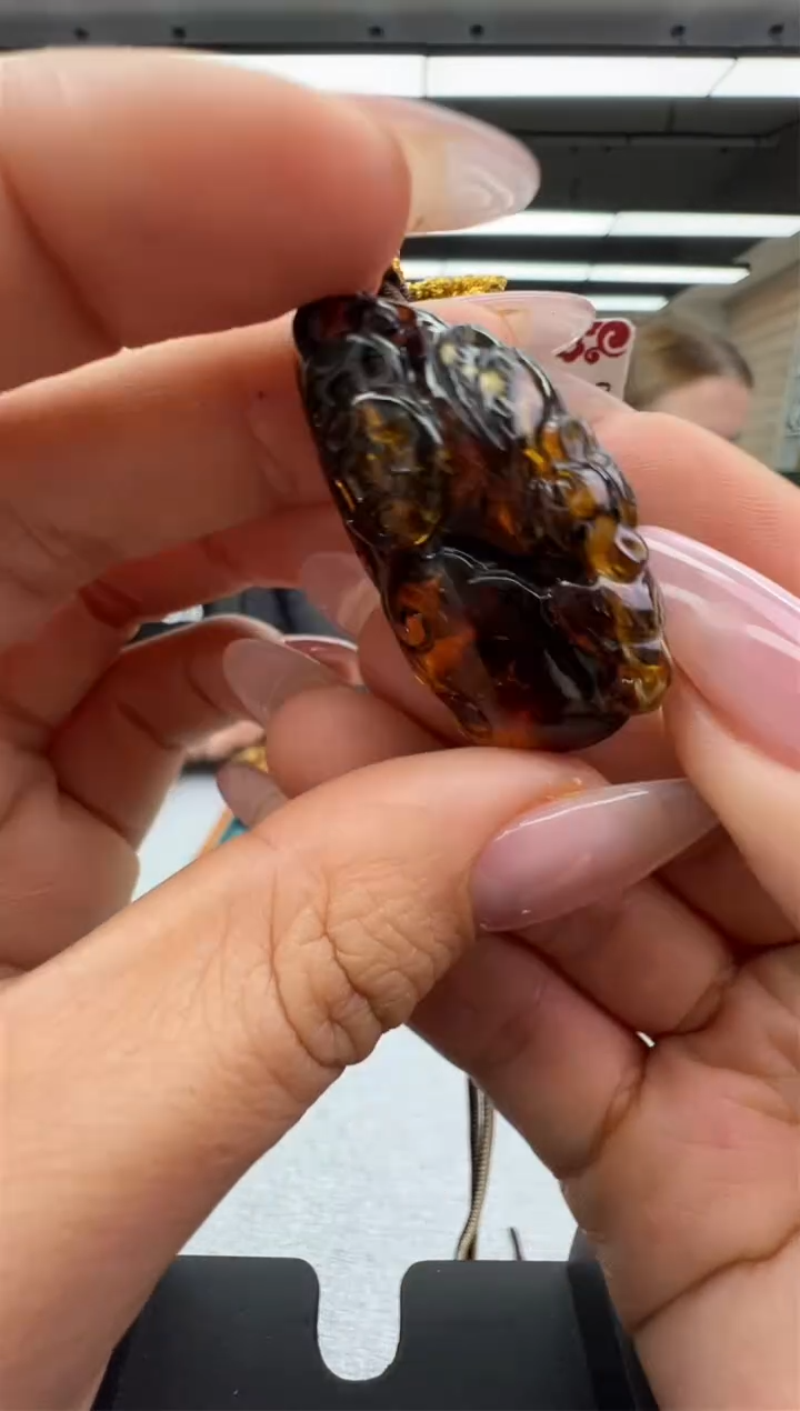 【闪购商品】琥珀颈饰未镶嵌538秒拍号