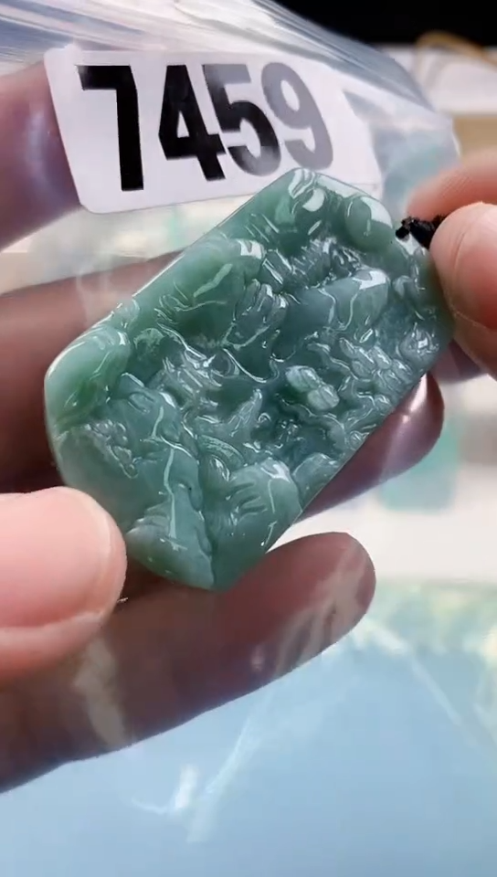 【闪购商品】翡翠挂件未镶嵌天然翡翠吊坠挂件