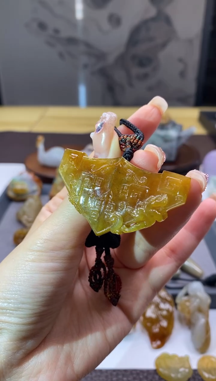 未镶嵌挂件翡翠仿古牌