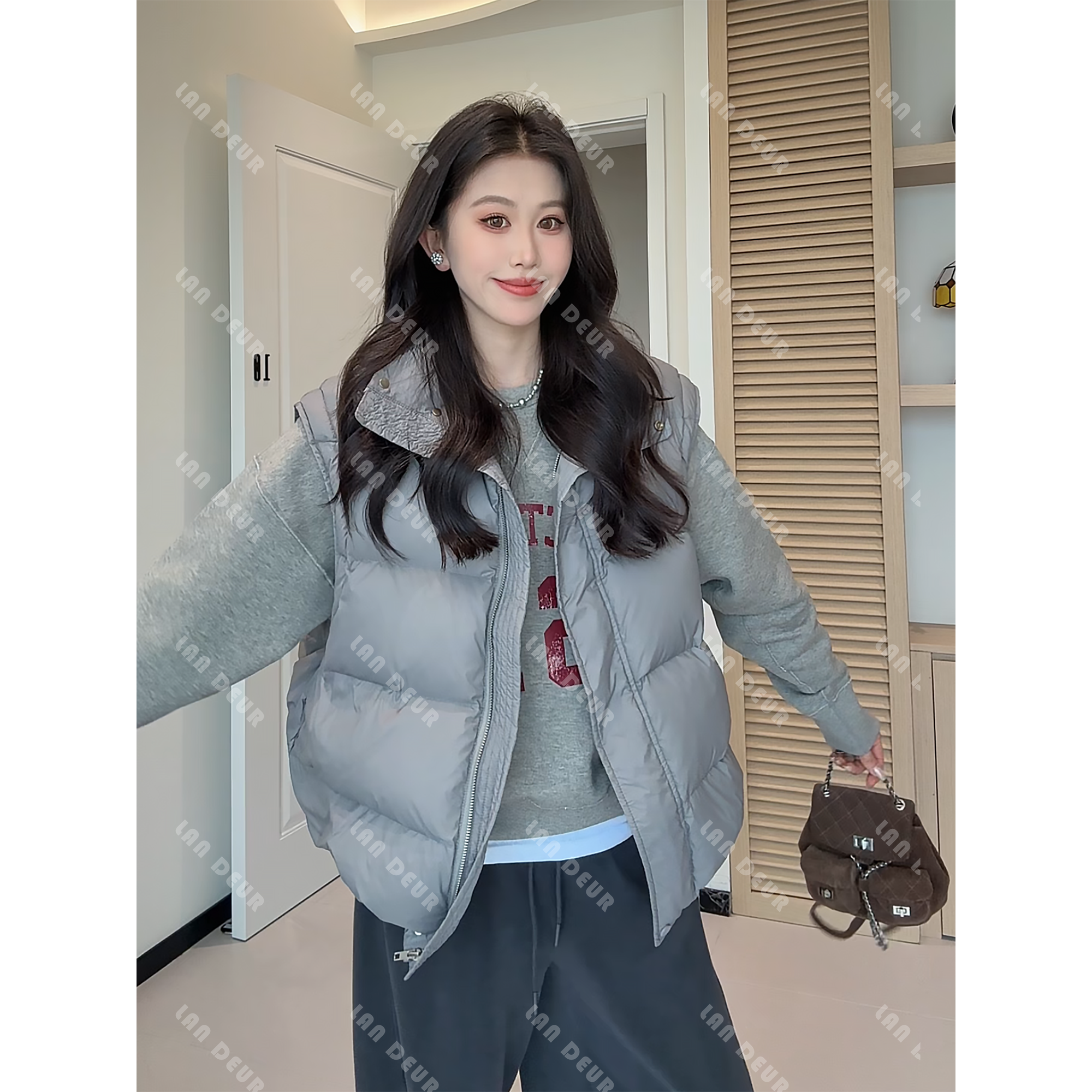 JIUJIU【巴黎甜心】时尚百搭简约休闲连帽设计感秋冬羽绒马甲女