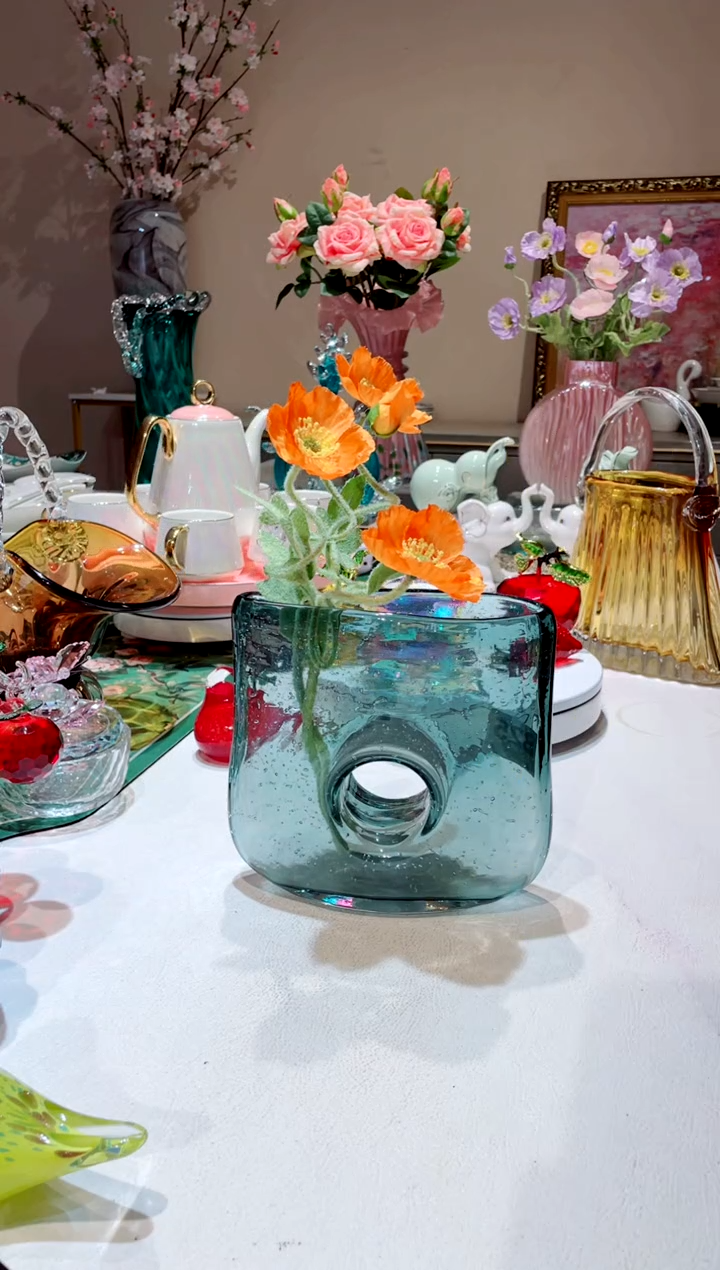 【闪购商品】琉璃手工艺品  灰色洞洞鱼缸花瓶+1黄花