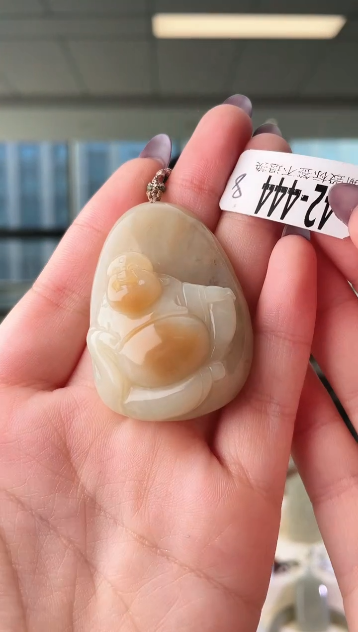 颈饰未镶嵌和田玉佛牌 444