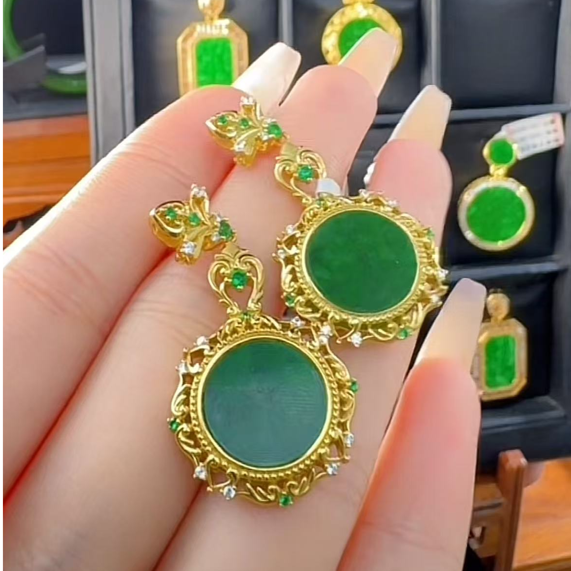 天然缅甸翡翠A货耳钉