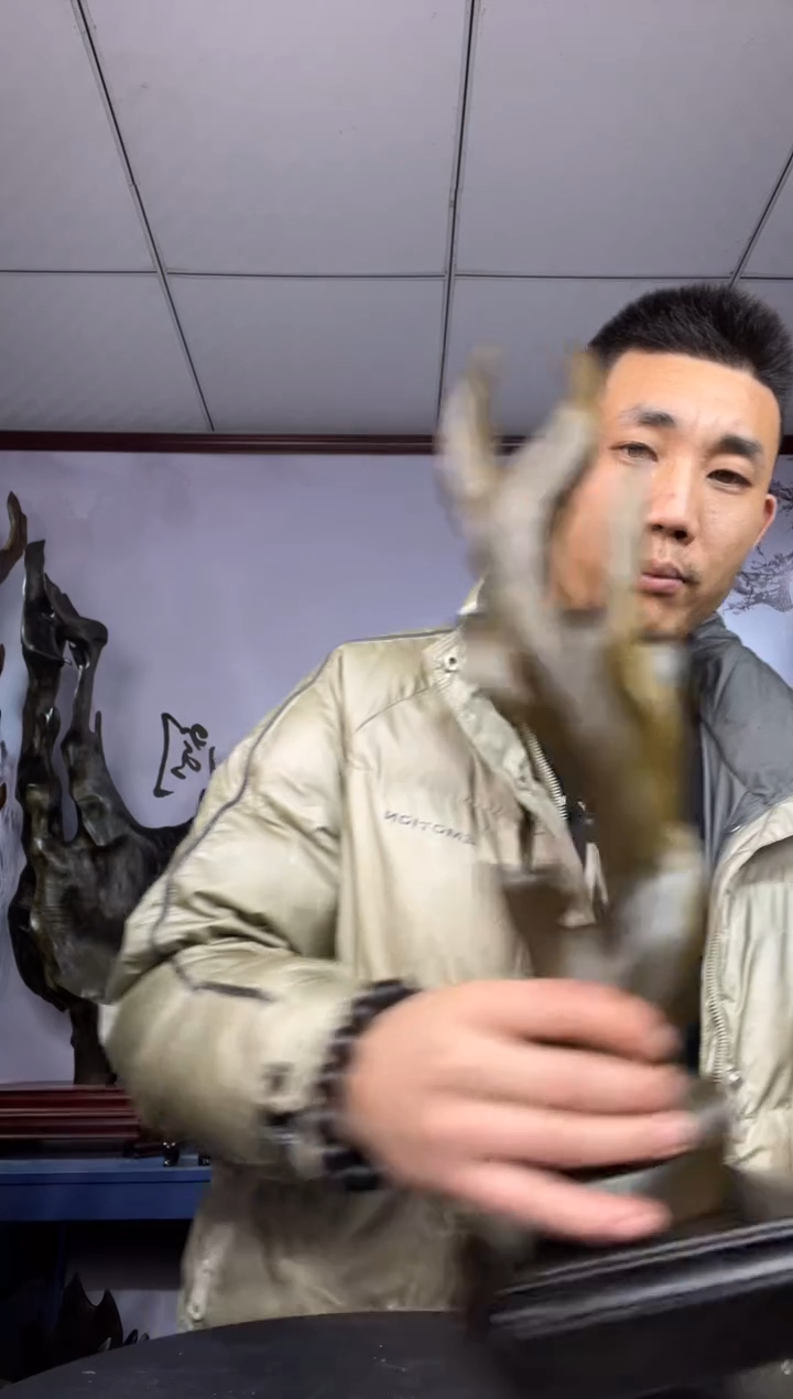 金丝楠木雕款晓**语金丝楠木工艺品摆件