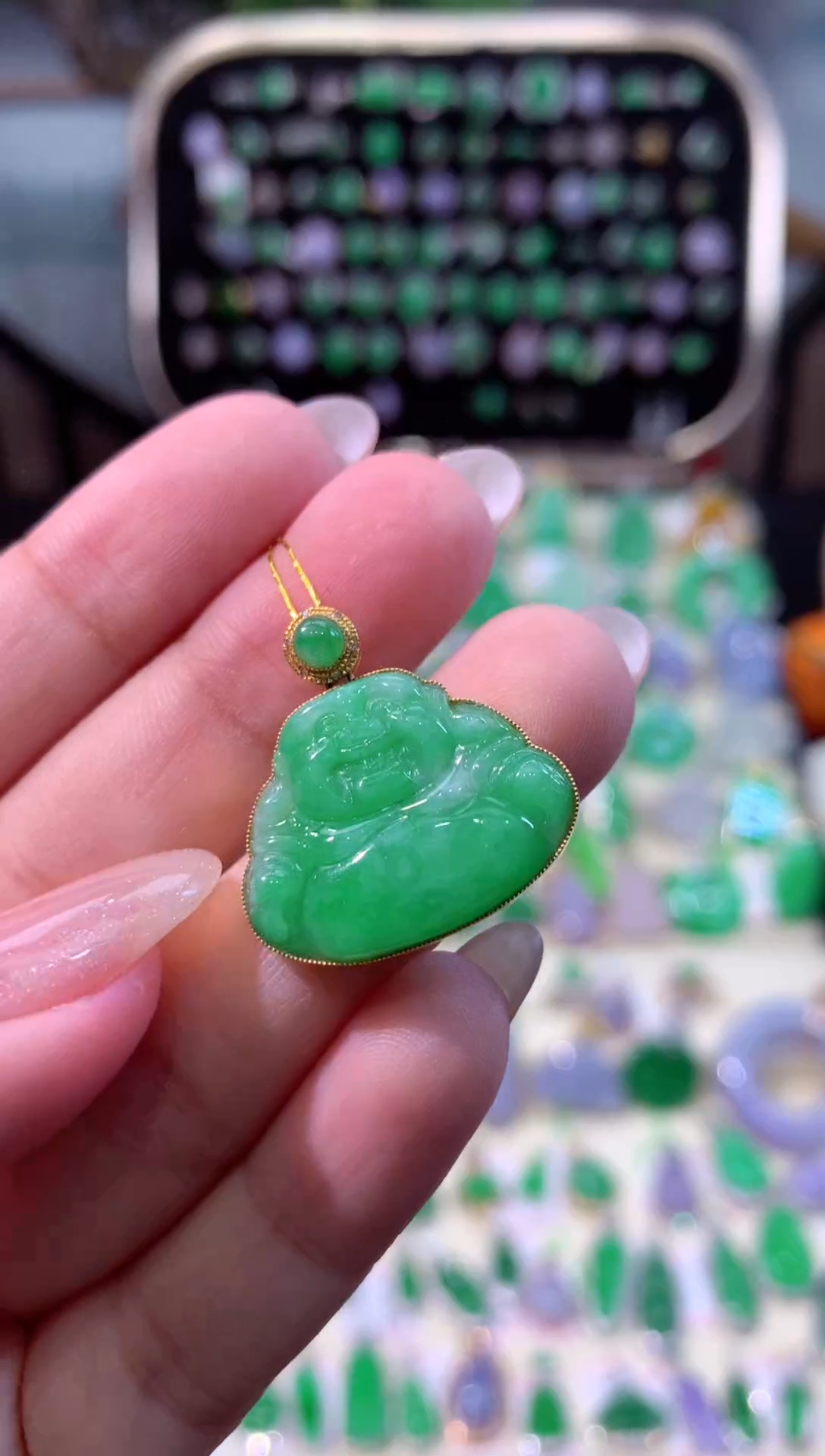 【闪购商品】翡翠颈饰18K金镶嵌缅甸天然A货翡翠