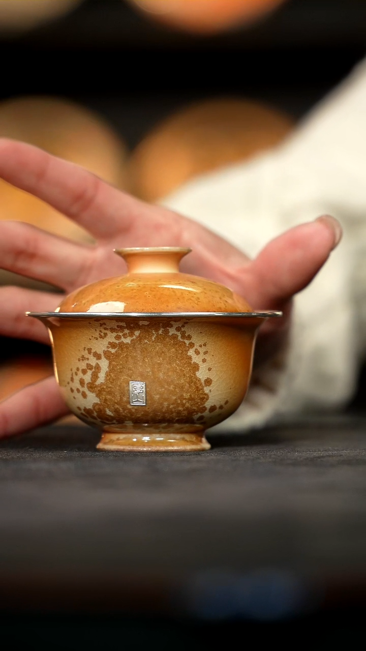 金丝楠木落灰银口盖碗110ml