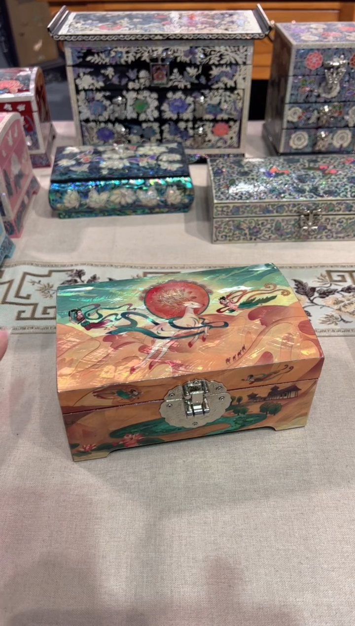 【闪购商品】不退不换鱼锁扇贝底弘贝雅螺钿漆器文化馆