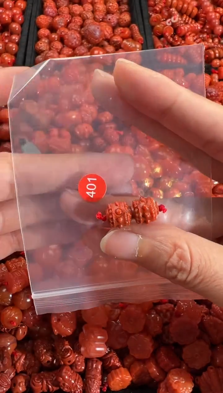 【闪购商品】南红玛瑙未镶嵌颈饰1