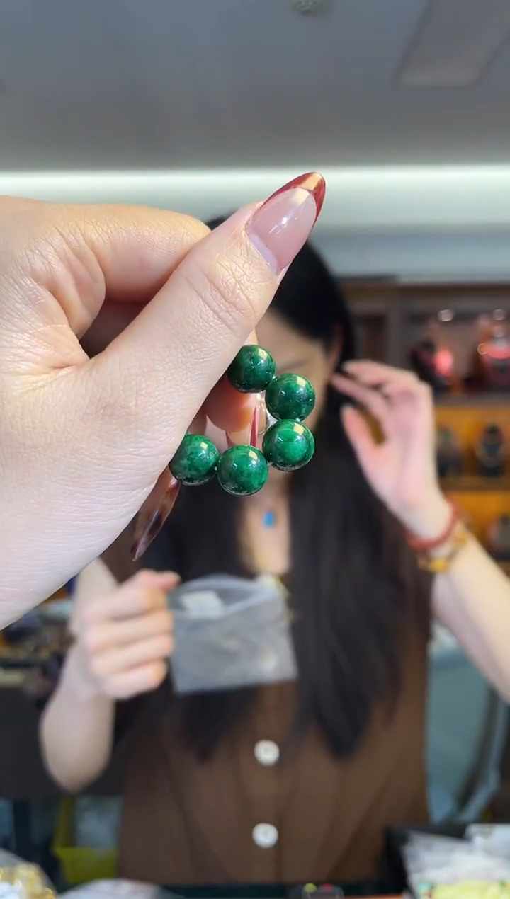 未镶嵌手串翡翠（多样性发一件）