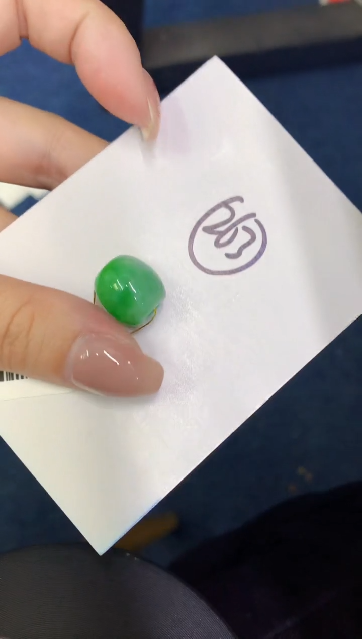 【闪购商品】翡翠颈饰未镶嵌00000000