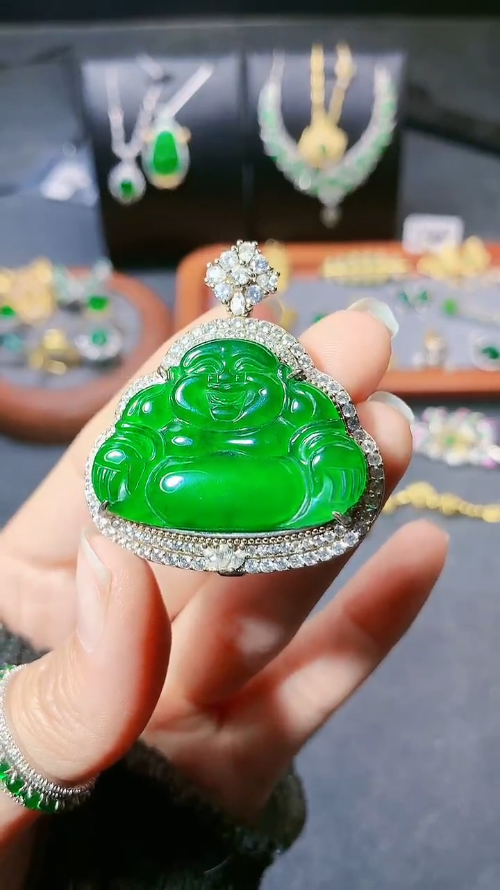 【闪购商品】翡翠吊坠(赠链)银S925镶嵌吊坠