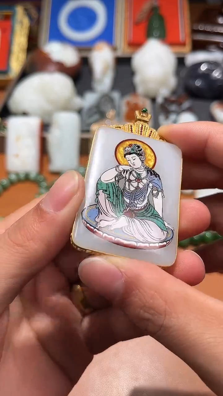 颈饰未镶嵌和田玉文***。和田玉