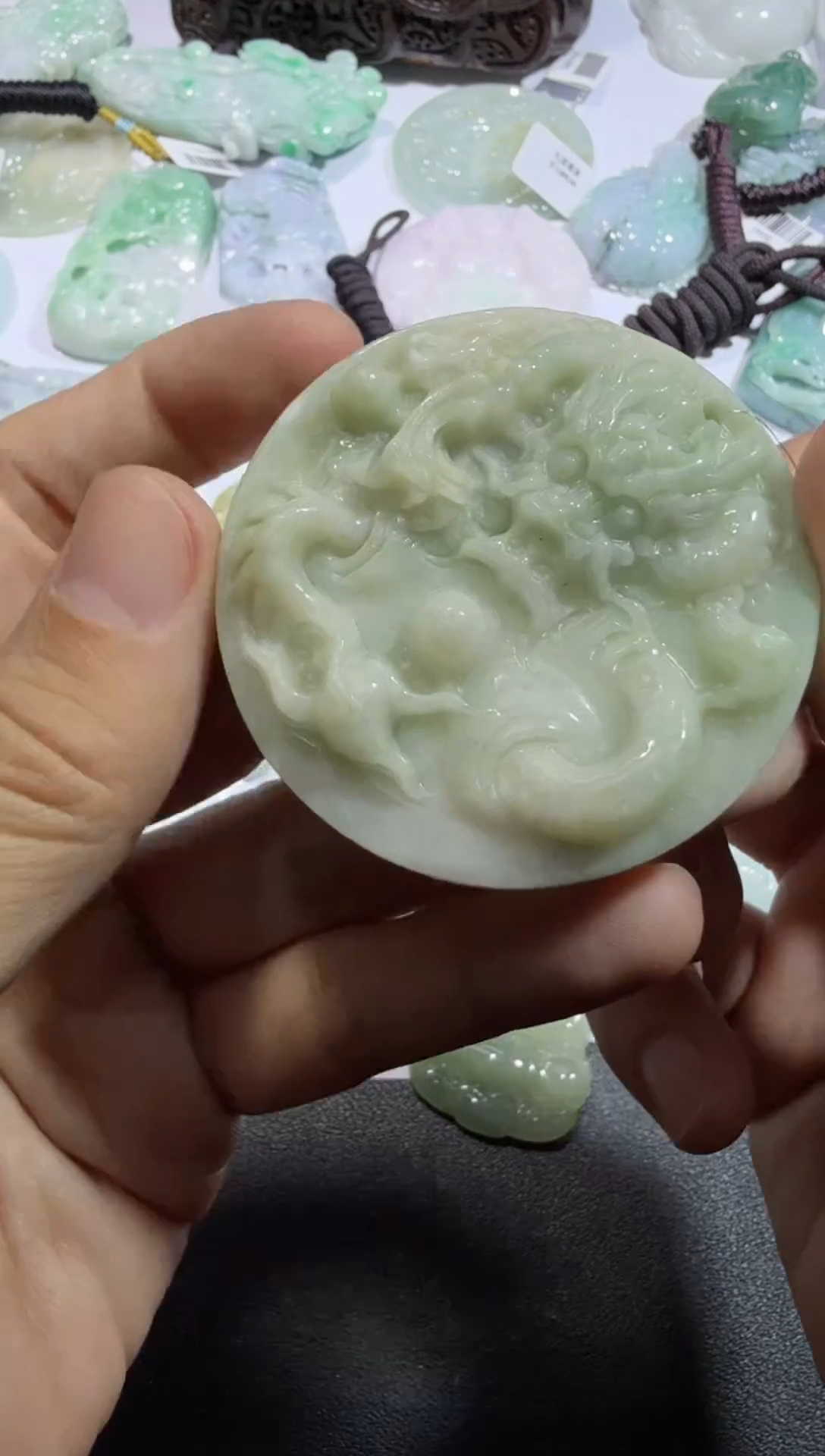 【闪购商品】翡翠颈饰未镶嵌00009574