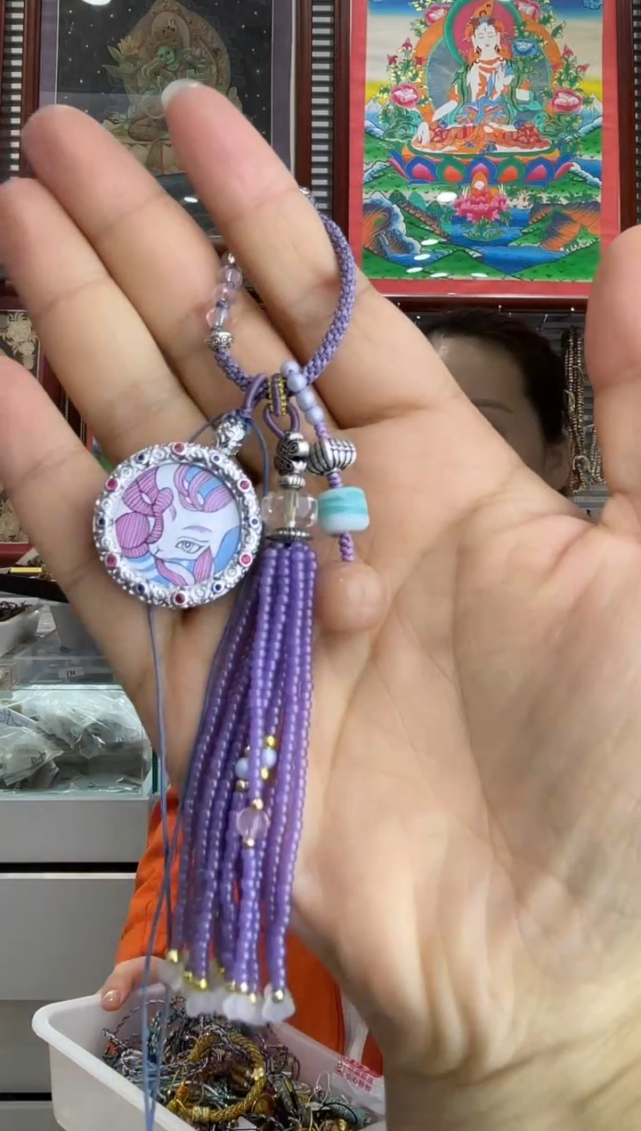 吊坠九尾狐  纯手绘唐卡（非质量问题 不退不换）