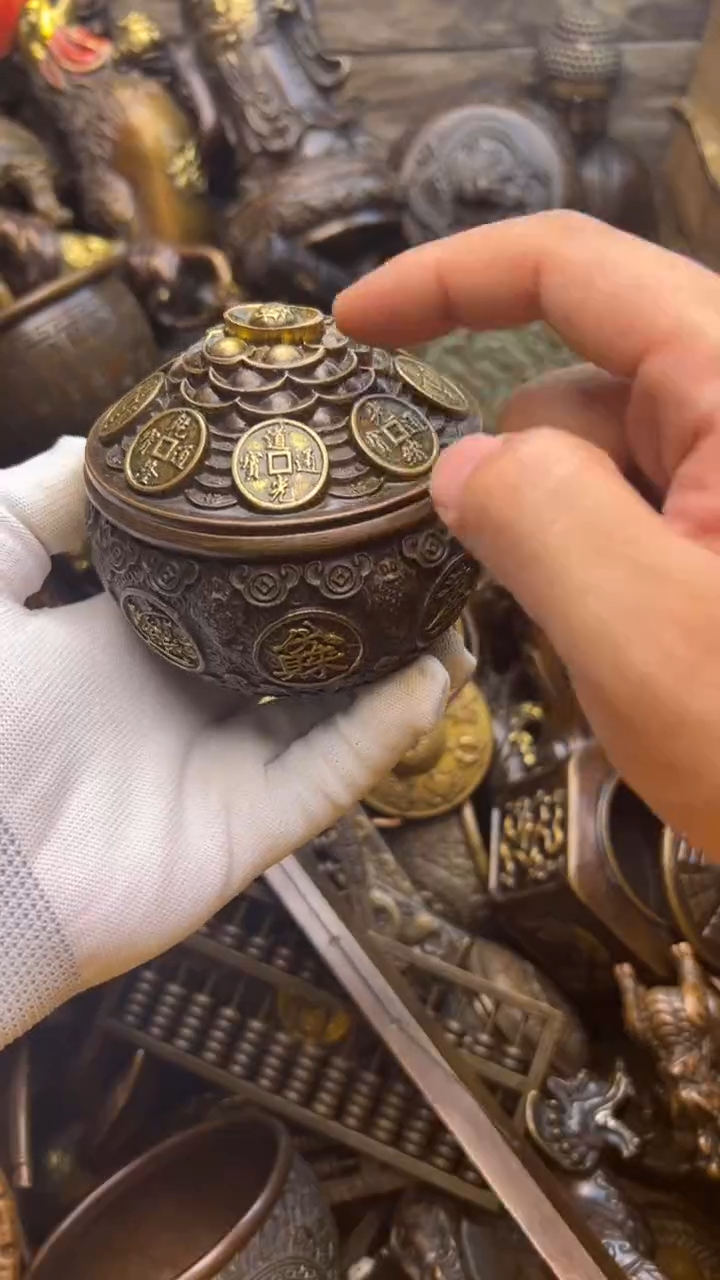 精美铜器，点击下单